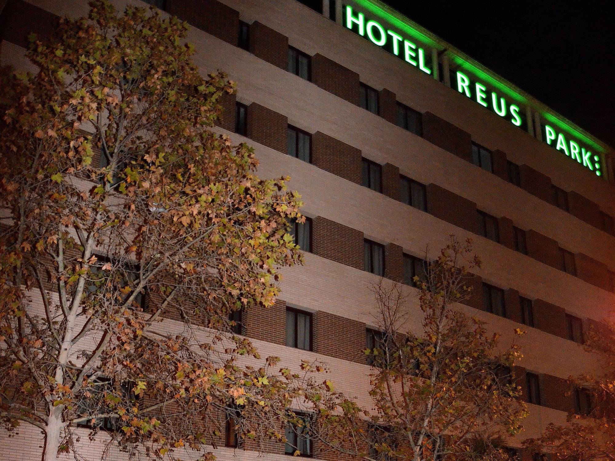 Hotel Reus Park Kültér fotó